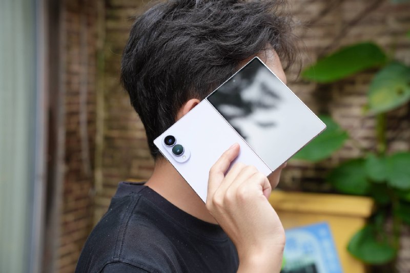 阔折叠是新时代的小折叠吗？｜三星 Z Fold8 评测