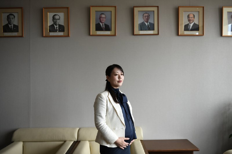 日本女市长休产假为何引发轩然大波