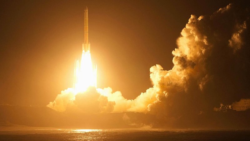 Japan’s mission to Mars’s moons takes off