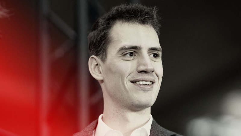 An interview with Arthur Mensch | The Economist Insider