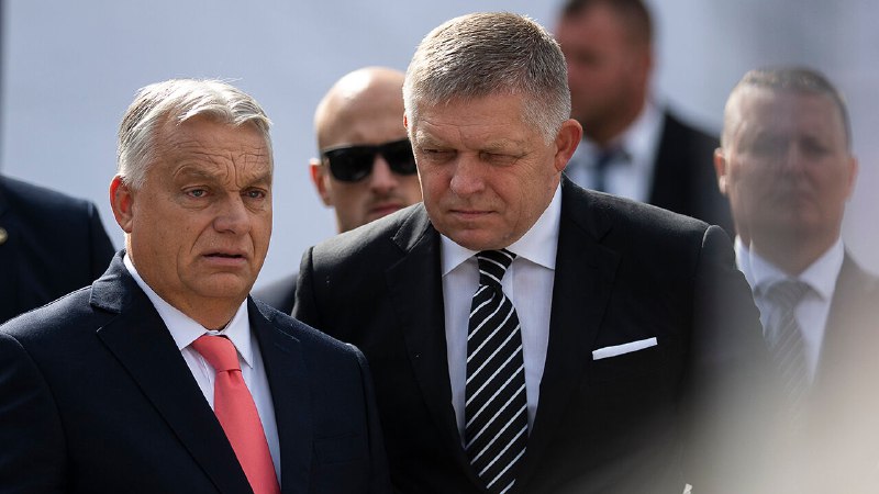 How neighbouring populists fall out