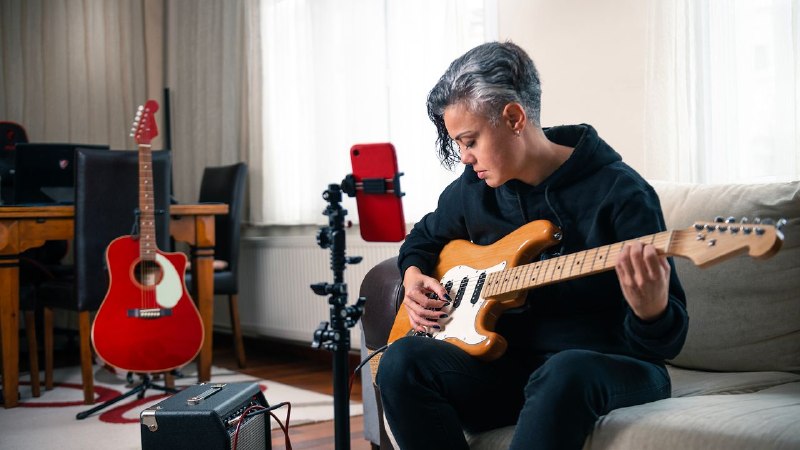 How to Be Deep in a Marketable Way