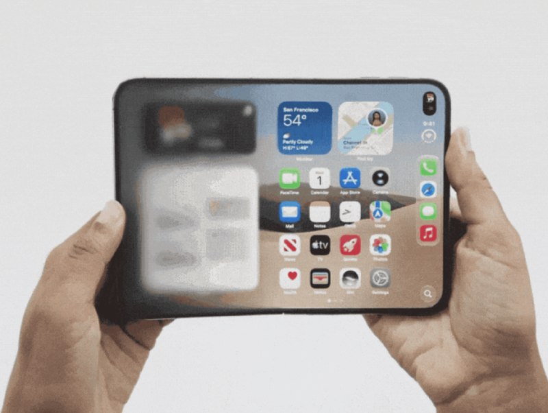 iPhone Duo 最惊艳的一秒，让我重新理解液态玻璃