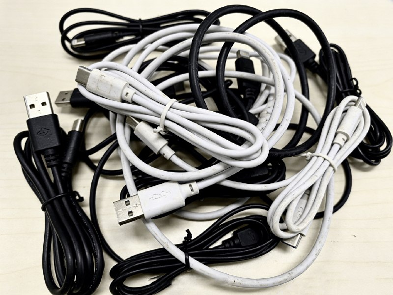 上架就被抢断货的 CtoC 转接头，Type-C 接口真的统一了吗？ - 少数派