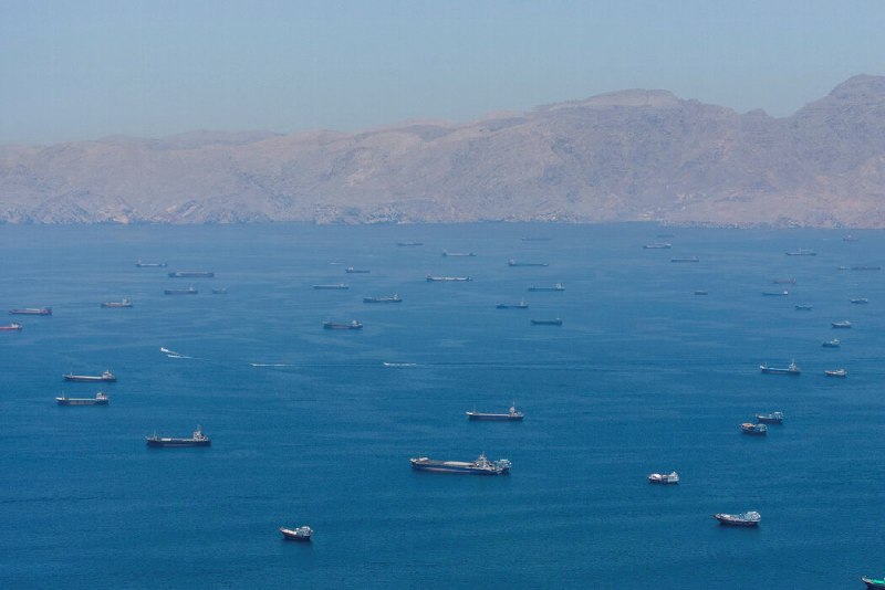 美国与伊朗海上对峙：一场“看谁先眨眼认输”的僵局