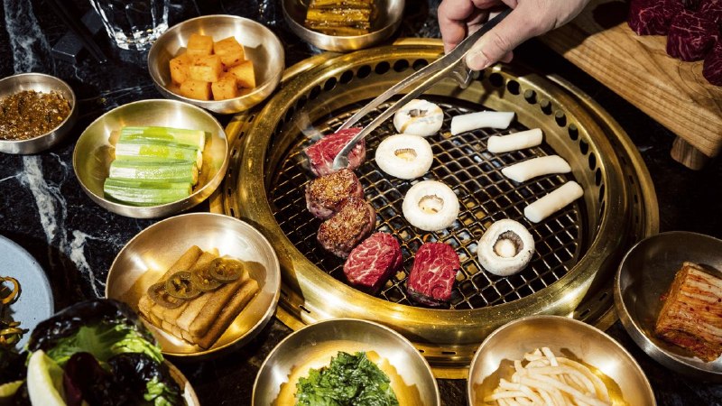 Cote and the Risks of the Clubstaurant
