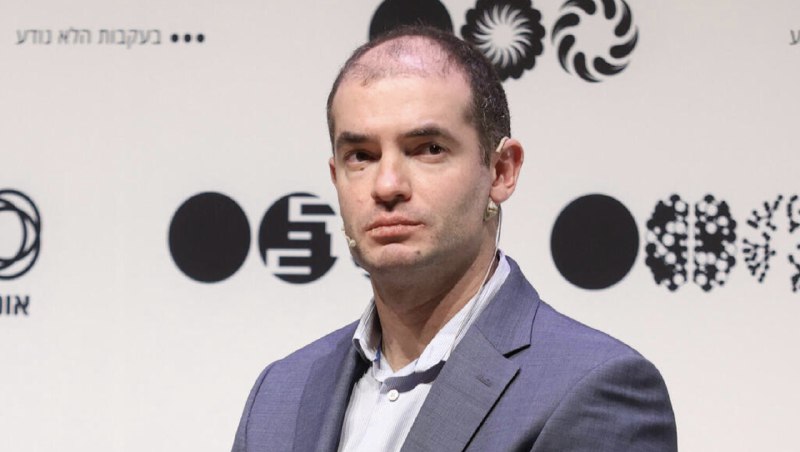 我相信理想，于是我背叛了它：Ilya 的52页小作文都告诉了我们什么