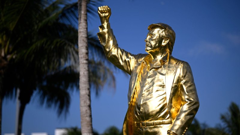 Why Trump’s Spiritual Adviser Dedicated a Golden Statue to the President