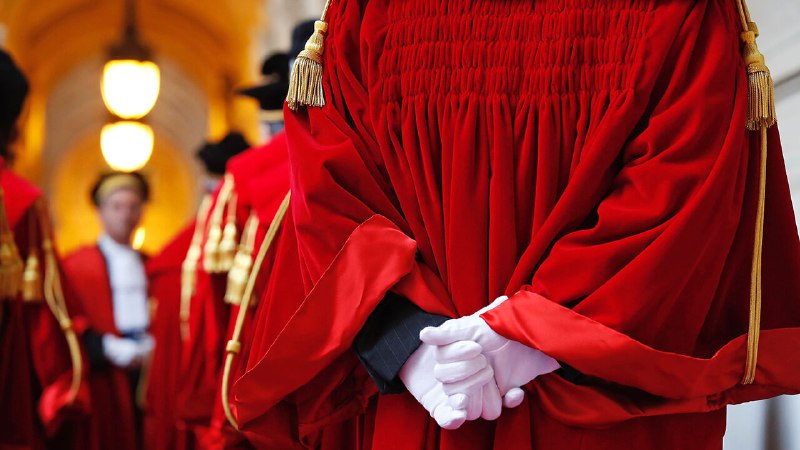 Giorgia Meloni is taking on the courts in Italy