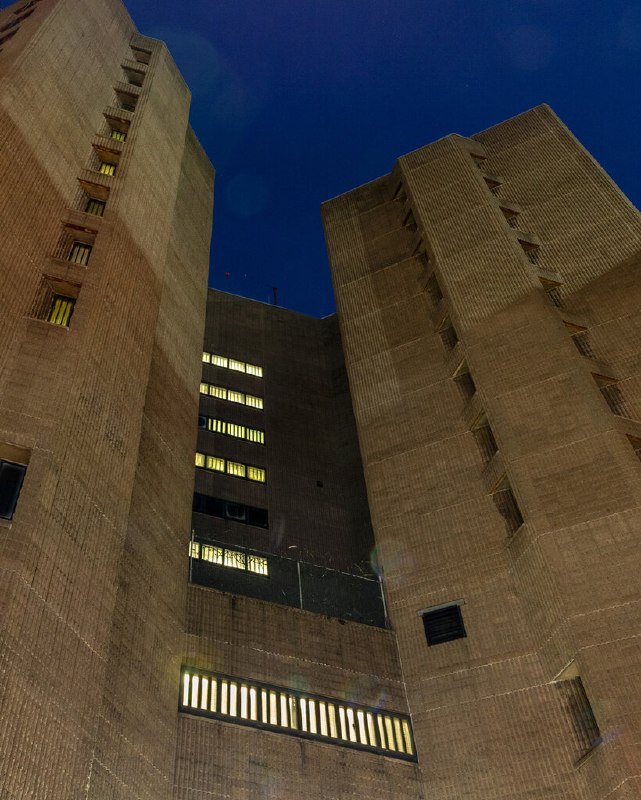 关于爱泼斯坦死因谜团，时报深度调查的六大发现