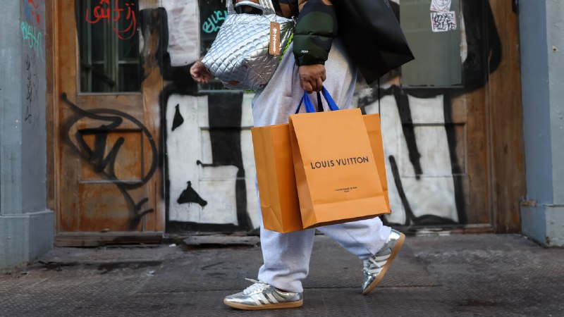 Would America be in recession without the super-rich?