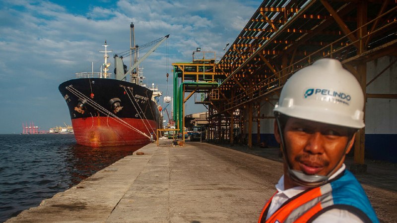 Indonesia suggests charging a toll to transit the Malacca Strait