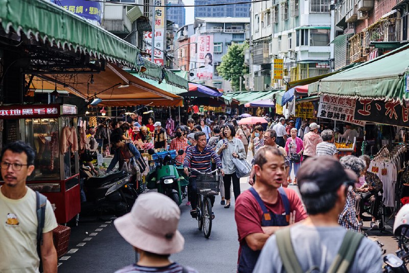 伊朗战争引发供应危机，台湾被迫摆脱“塑料依赖症”？