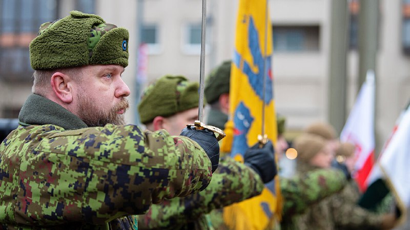 Meet the weekend warriors preparing to defend Europe from Russia