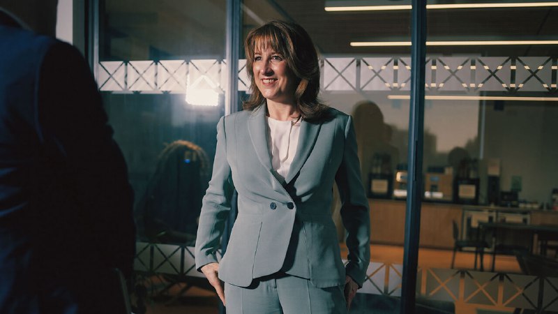 Britain’s chancellor starts a tilt towards Europe