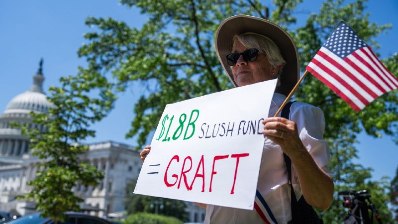 The US in Brief: The end of the “lawfare” fund?