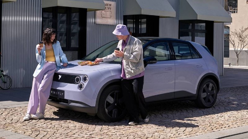 7.98 万元起，新款蔚来萤火虫更精致、更好玩，也没背刺老车主