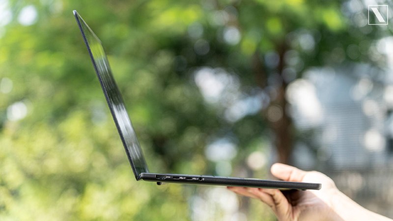 英伟达RTX Spark笔记本首发实测，我实现了WorkBuddy额度自由