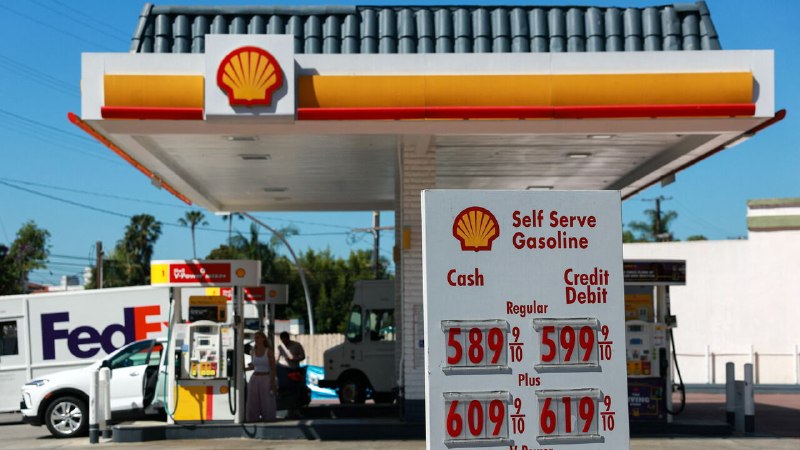 Fuelling economic worries | Latest US politics news from The Economist