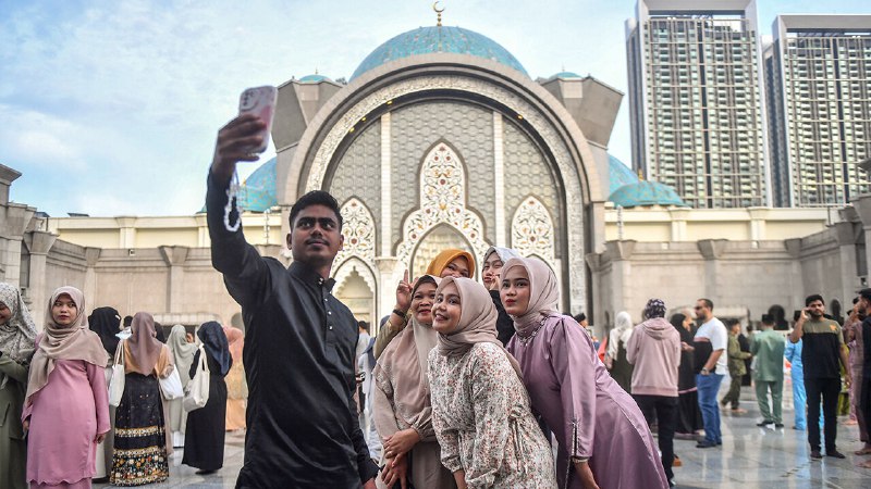 Modernisation is making South-East Asia more Islamic