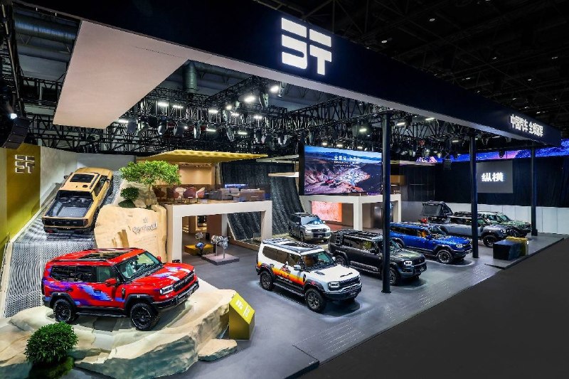 纵横在北京车展上发了 6 款新车，想要打造一个 700 系宇宙