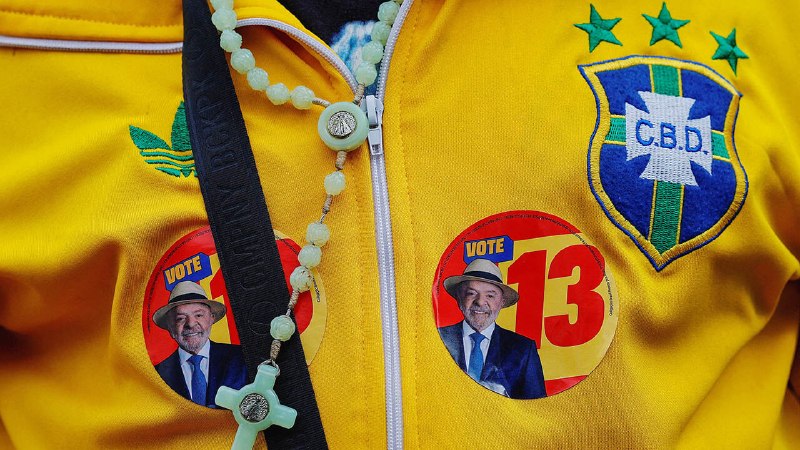 Can Lula, now the underdog, pull off one last trick?