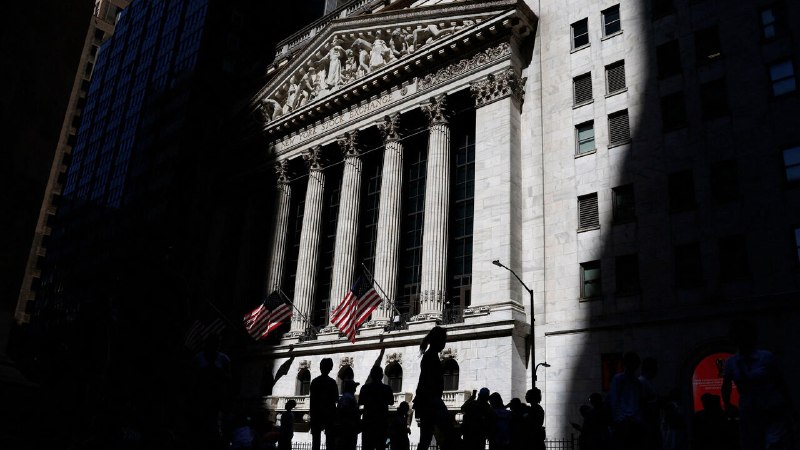 The bond market sell-off is helping the dollar