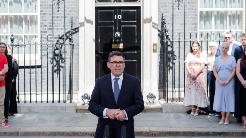 Andy Burnham hits the ground strolling