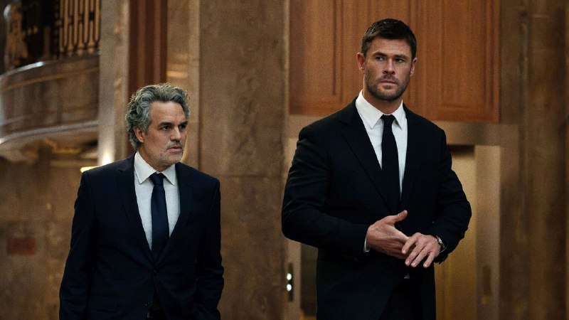 “Crime 101” Is an Enjoyably Moody Exercise in Michael Mann Lite