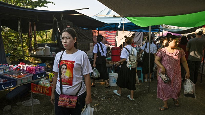 Millions of Burmese struggle to find safety in Thailand