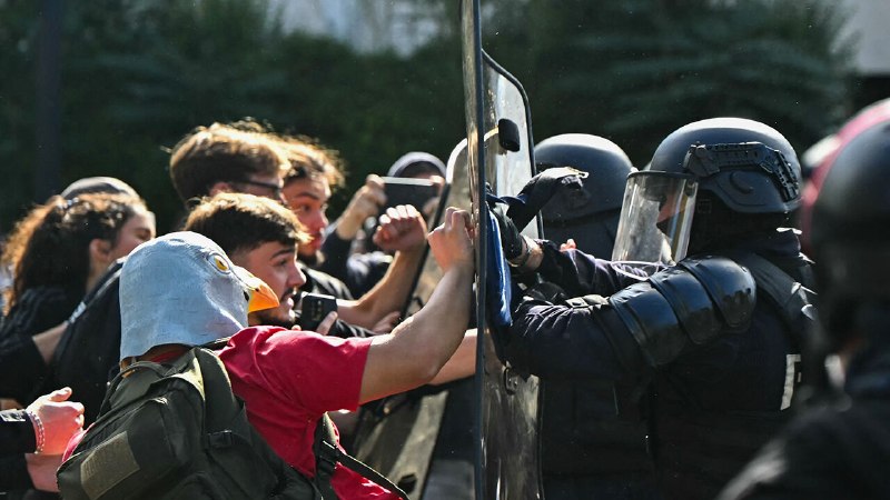 Schoolyard protests are setting France ablaze