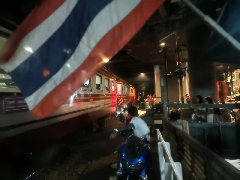 游记｜真不想带相机 ｜ 泛亚铁路，一路向南。飞车过大关的手机摄影分享 - 少数派