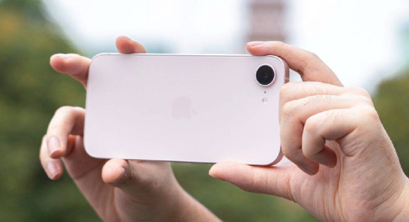 iPhone 17e 上手体验：「苹替」的平替，今年少有的性价比？